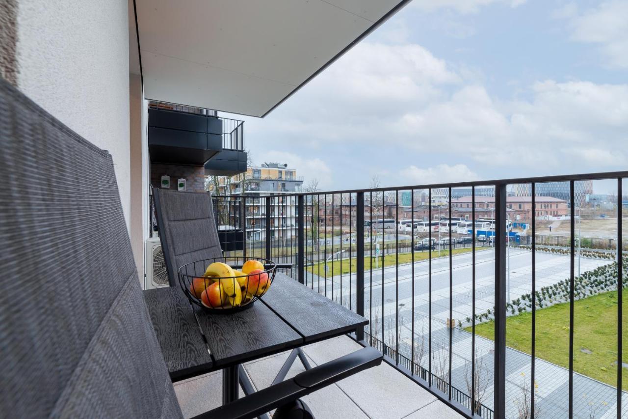 Movie Jacuzzi Apartment At The Main Station By Noclegi Renters Krakow Ngoại thất bức ảnh